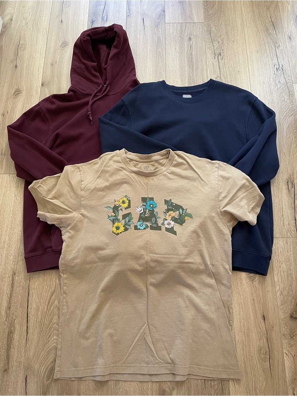 Bundle lot three GAP sweatshirts logo t all L hoodie crewneck fleece good